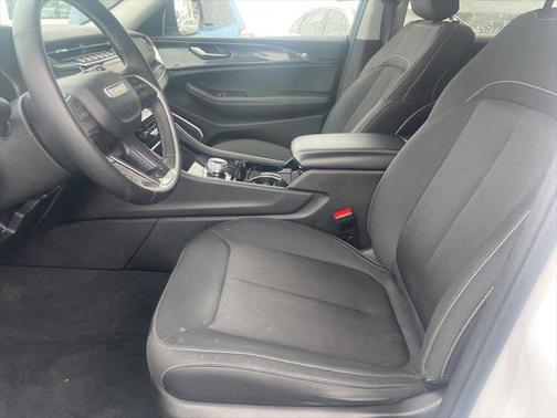 2022 Jeep Grand Cherokee Laredo