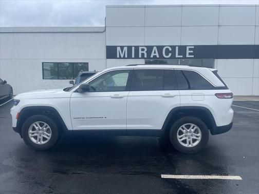 2022 Jeep Grand Cherokee Laredo