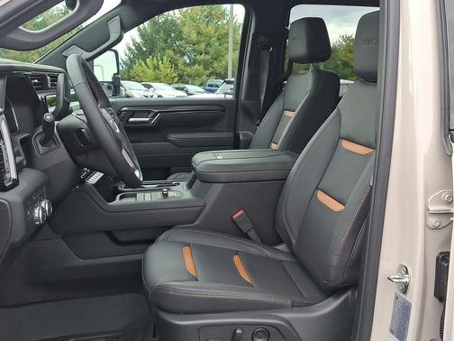 2026 GMC Sierra 3500 AT4