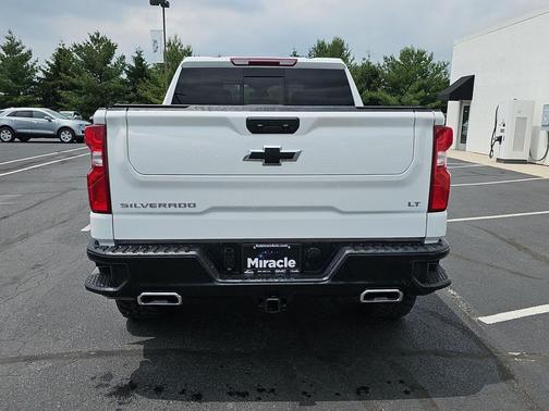 Summit White 2025 Chevrolet Silverado 1500 LT Trail Boss