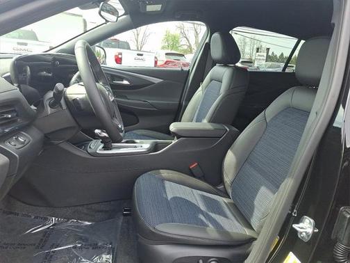 2025 Buick Envista Preferred FWD