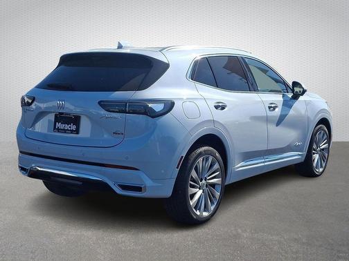Iridescent White Tricoat 2026 Buick Envision Avenir AWD