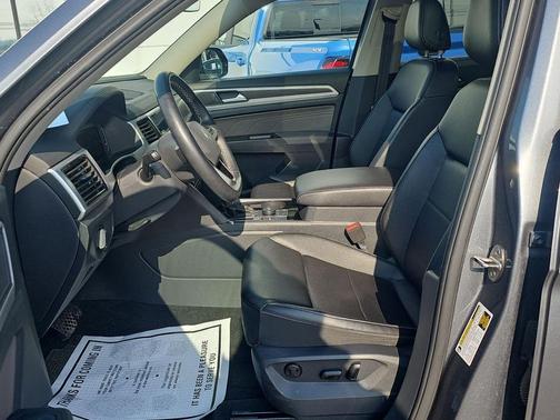 2023 Volkswagen Atlas 3.6L SE w/Technology