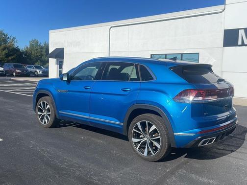 2024 Volkswagen Atlas Cross Sport 2.0T SEL Premium