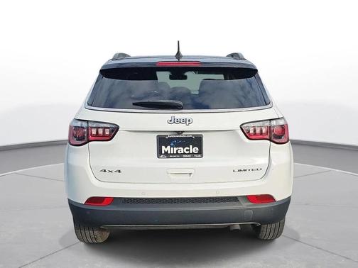 Bright White Clearcoat 2022 Jeep Compass Limited