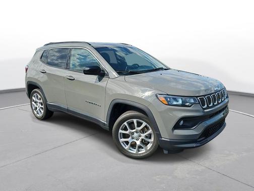 Gray 2024 Jeep Compass Latitude Lux