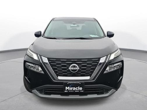 Super Black 2023 Nissan Rogue SV