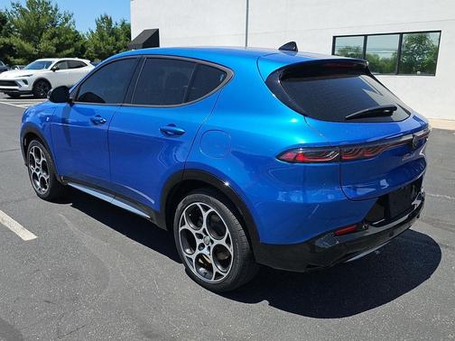 Misano Blue Metallic 2024 Alfa Romeo Tonale Ti EAWD