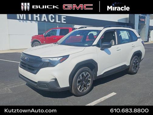 2025 Subaru Forester Base