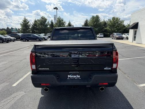 Crystal Black Pearl 2024 Honda Ridgeline Black
