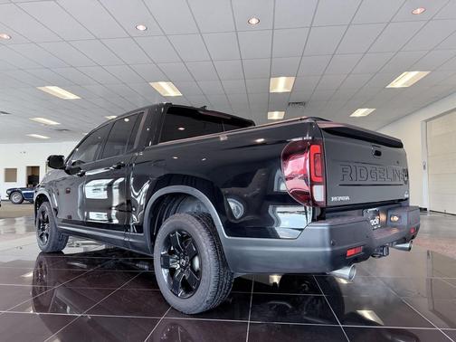 Crystal Black Pearl 2024 Honda Ridgeline Black