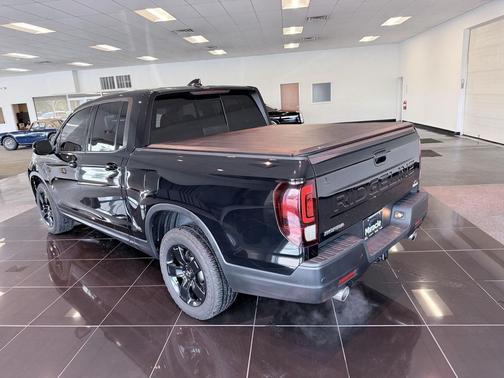 Crystal Black Pearl 2024 Honda Ridgeline Black