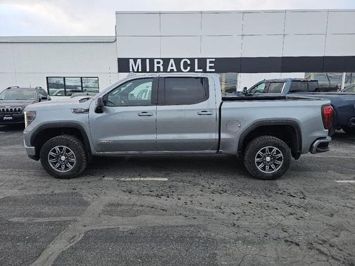 2025 GMC Sierra 1500 AT4