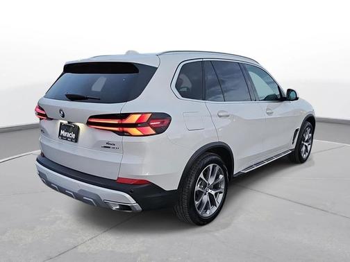 White 2026 BMW X5 xDrive40i