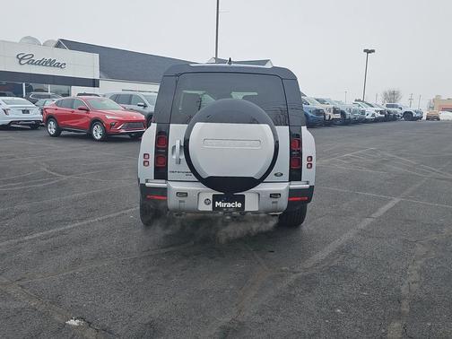 2023 Land Rover Defender 130 SE