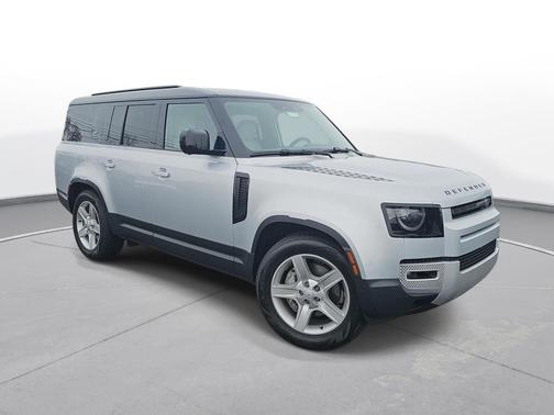 2023 Land Rover Defender 130 SE