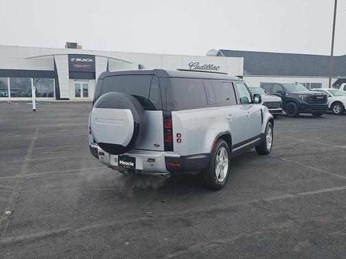 2023 Land Rover Defender 130 SE
