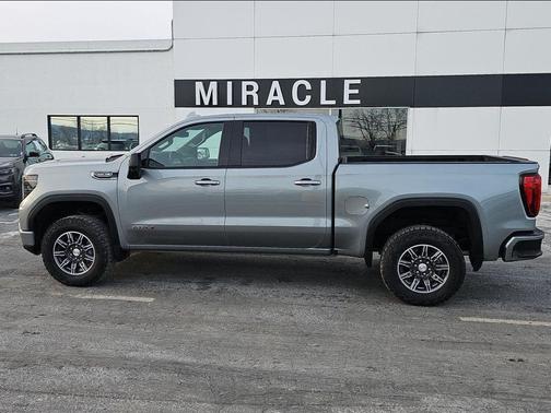 2025 GMC Sierra 1500 AT4