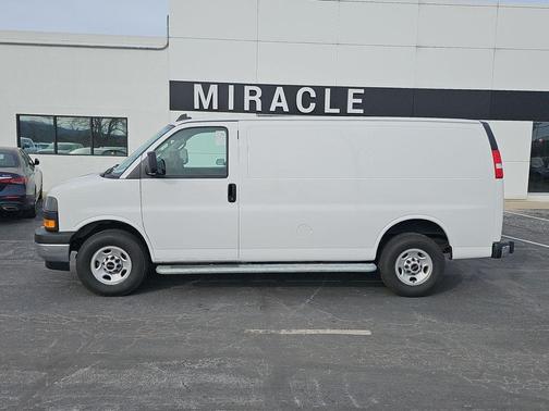 2024 GMC Savana 2500 Work Van