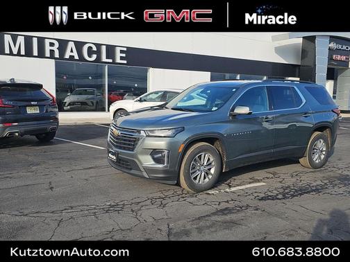 2023 Chevrolet Traverse LT Leather