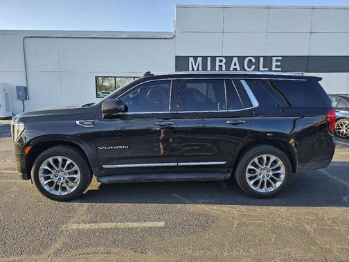 2022 GMC Yukon SLT