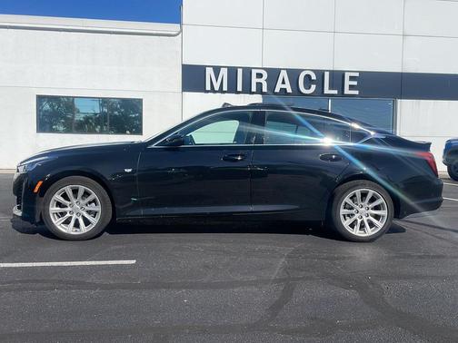 2022 Cadillac CT5 Luxury
