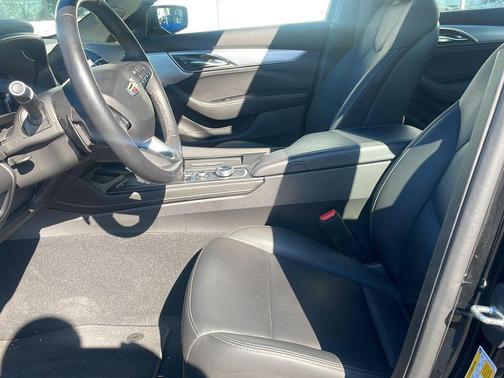 2022 Cadillac CT5 Luxury