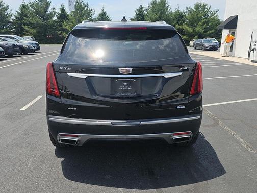 Stellar Black Metallic 2023 Cadillac XT5 Premium Luxury