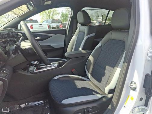 2025 Buick Envista Preferred FWD