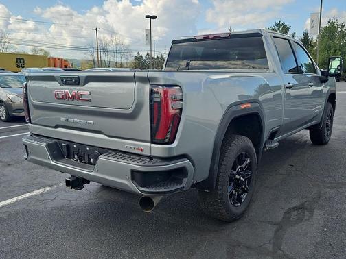 Sterling Metallic 2025 GMC Sierra 2500 AT4