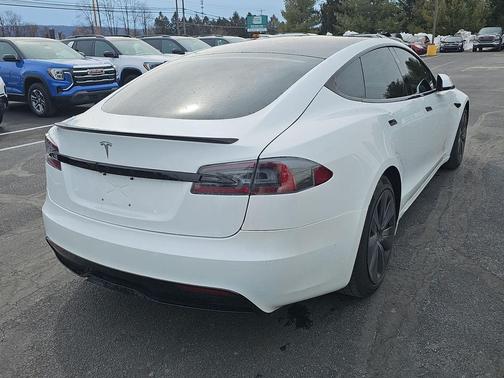 2022 Tesla Model S Dual Motor All-Wheel Drive