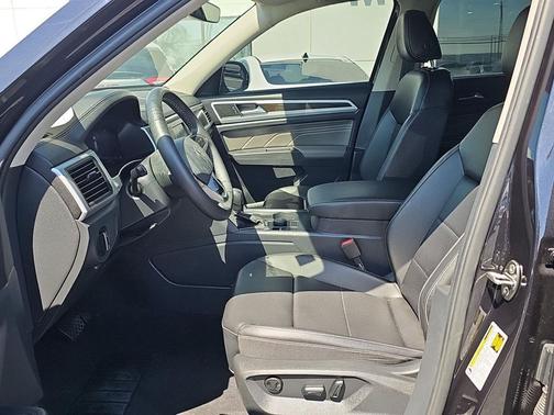 2023 Volkswagen Atlas 2.0T SE