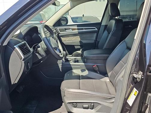 2023 Volkswagen Atlas 2.0T SE