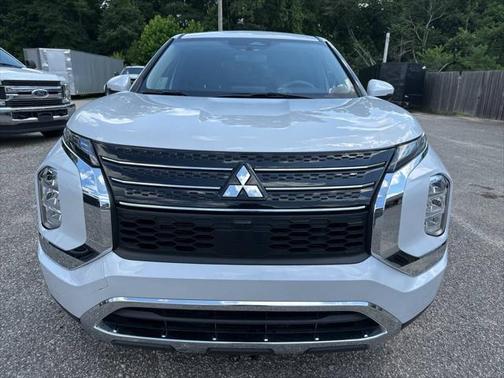 2022 Mitsubishi Outlander ES 4dr SUV
