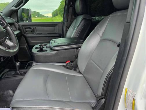 2023 RAM 3500 Tradesman 4x4 4dr Crew Cab 8 ft. LB SRW Pickup