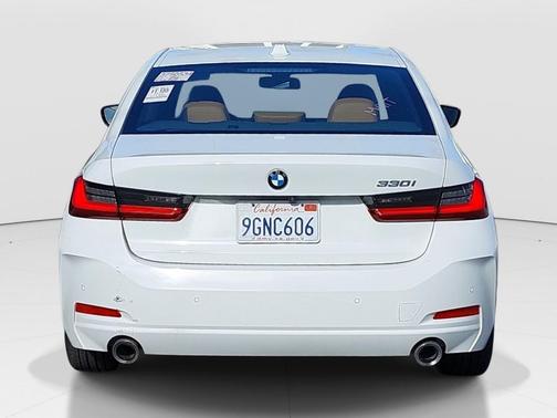 Alpine White 2023 BMW 330 i