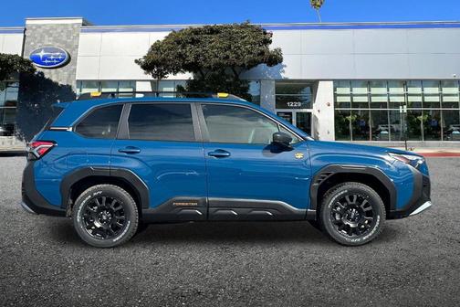 Geyser Blue 2026 Subaru Forester Wilderness