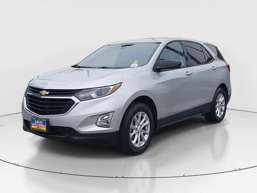 Silver Ice Metallic 2019 Chevrolet Equinox LS