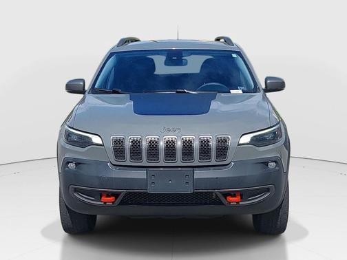 Sting Gray Clearcoat 2019 Jeep Cherokee Trailhawk