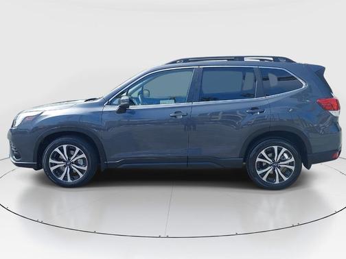 Magnetite Gray Metallic 2023 Subaru Forester Limited