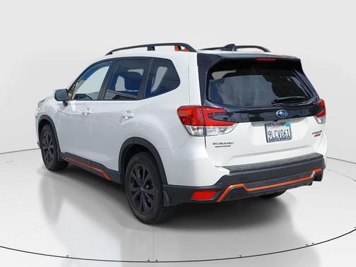 Crystal White Pearl 2024 Subaru Forester Sport
