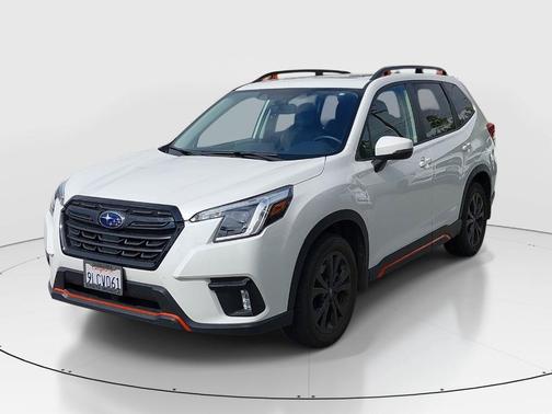 Crystal White Pearl 2024 Subaru Forester Sport