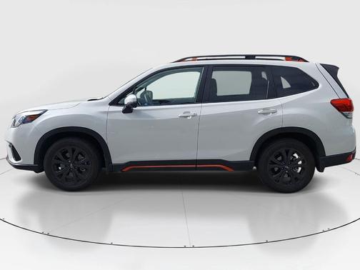 Crystal White Pearl 2024 Subaru Forester Sport