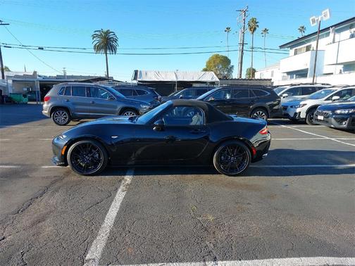 2024 Mazda MX-5 Miata Club