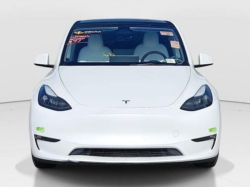 White 2023 Tesla Model Y Performance