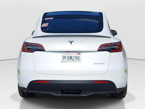White 2023 Tesla Model Y Performance
