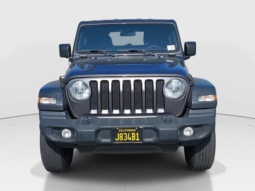 Granite Crystal Clearcoat Metallic 2018 Jeep Wrangler Sport