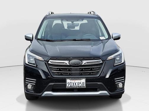 Crystal Black Silica 2022 Subaru Forester Touring