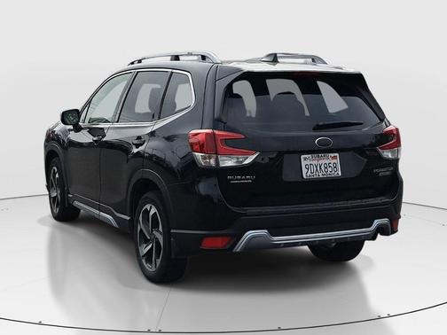 Crystal Black Silica 2022 Subaru Forester Touring