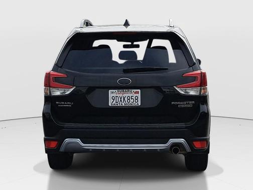 Crystal Black Silica 2022 Subaru Forester Touring